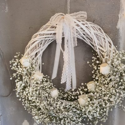 fleuriste saint-etienne-du-gres-fleurs mariage alpilles-decorations florales saint remy de provence-decorations evenements maillane-fleurs deuil fontvieille-bouquets de fleurs maussane