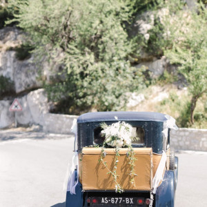 fleuriste saint-etienne-du-gres-fleurs mariage alpilles-decorations florales saint remy de provence-decorations evenements maillane-fleurs deuil fontvieille-bouquets de fleurs maussane