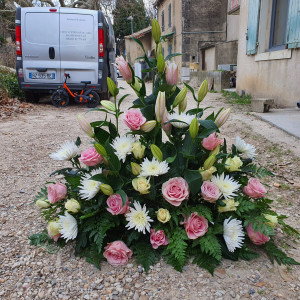 fleuriste saint-etienne-du-gres-fleurs mariage alpilles-decorations florales saint remy de provence-decorations evenements maillane-fleurs deuil fontvieille-bouquets de fleurs maussane
