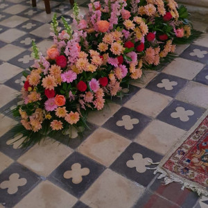 fleuriste saint-etienne-du-gres-fleurs mariage alpilles-decorations florales saint remy de provence-decorations evenements maillane-fleurs deuil fontvieille-bouquets de fleurs maussane